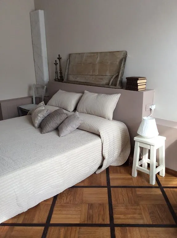 Bed+Art Milano Centrale Bed and Breakfast